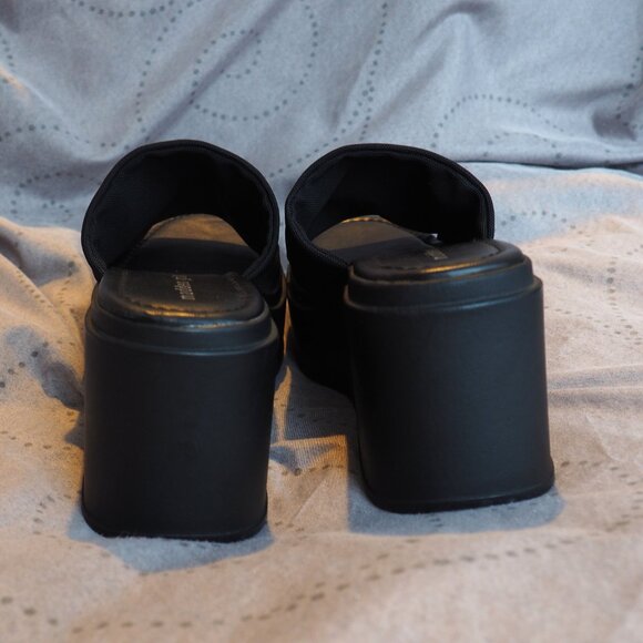 Madden Girl Y2K Slinky Chunky Wedge Sandals, Size 10, 90s mule wedge shoes - Picture 2 of 12